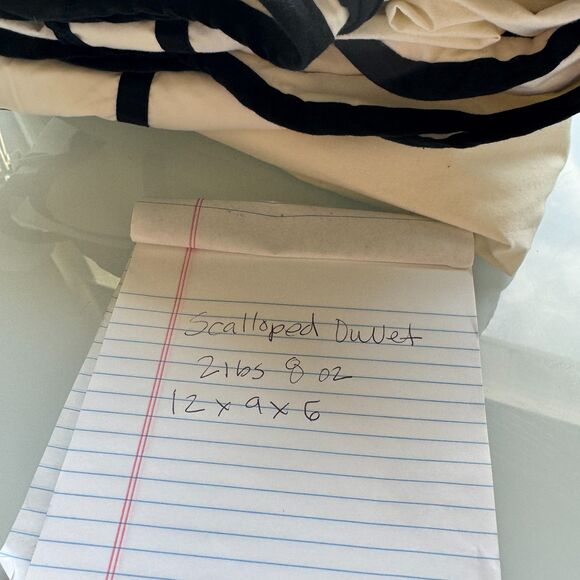 Pottery Barn Teen Emily & Meritt The Scallop TWIN Duvet Cover + Sham - Read - Picture 9 of 15